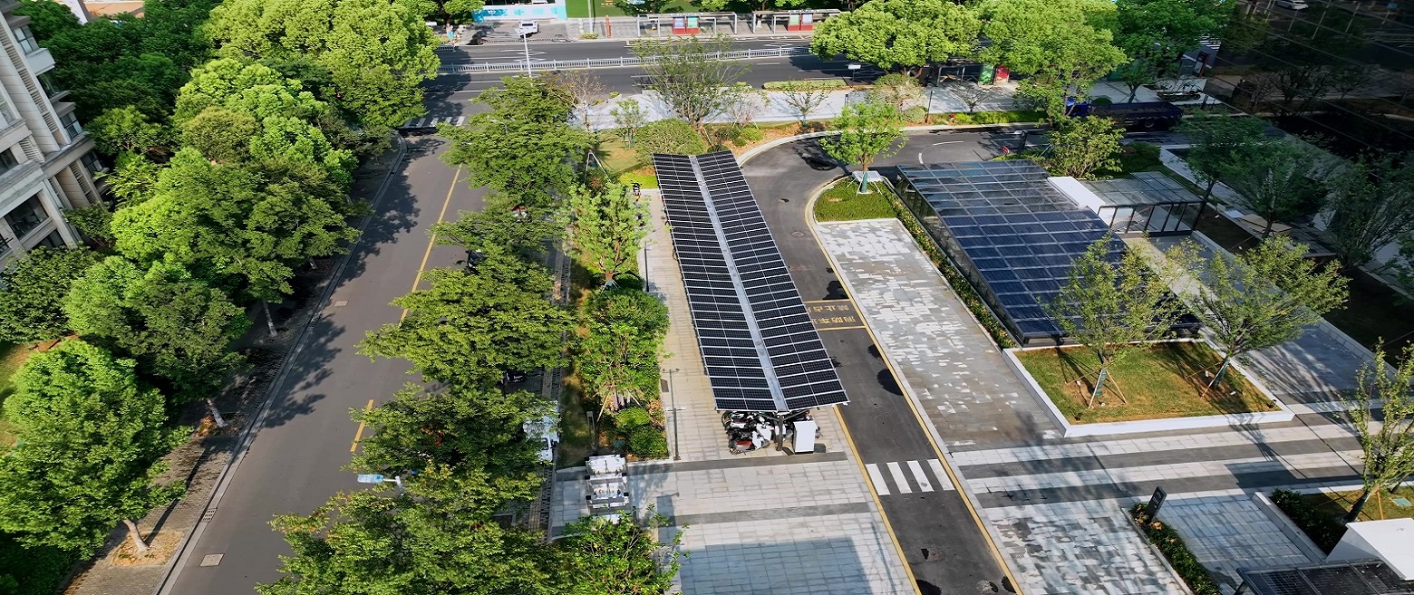 A scenario of using photovoltaic carports in the company headquarters building